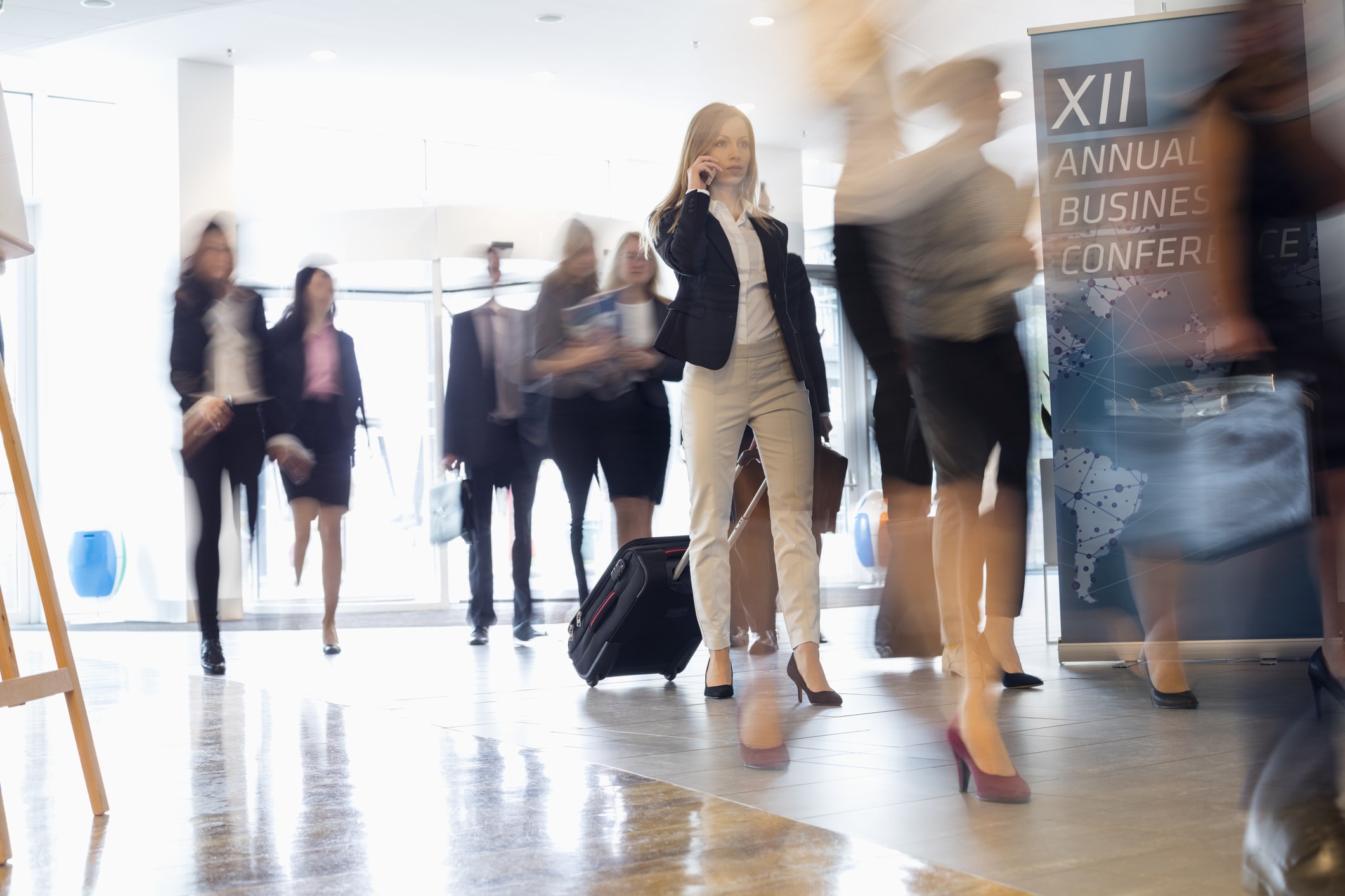 Comment diffuser en direct une conférence d'affaires - entrer dans la conférence