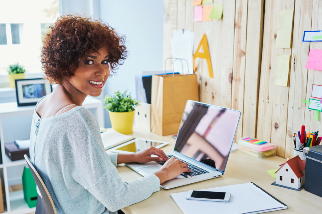 como gerir os empregados que trabalham a partir de casa