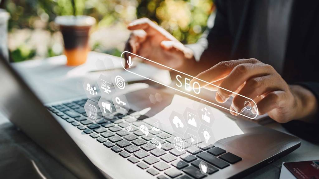 SEO para vídeos em direto: O que os profissionais de marketing digital e emissoras precisam saber em 2022